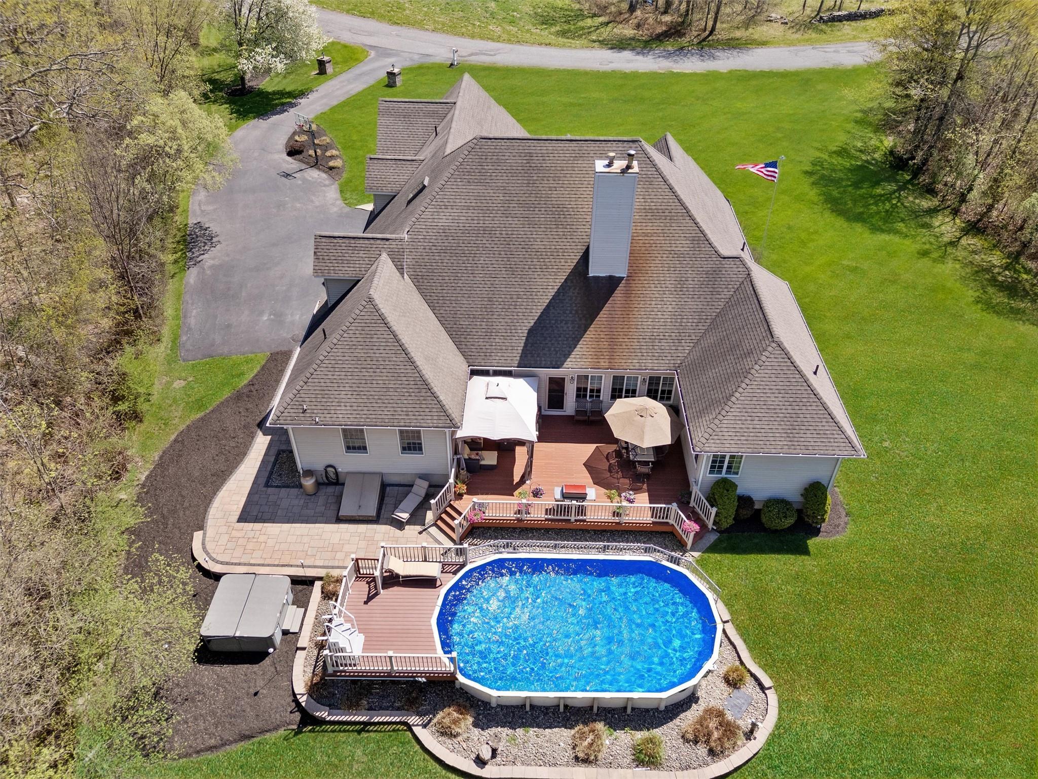 1 Black Angus Court, Newburgh, New York image 2