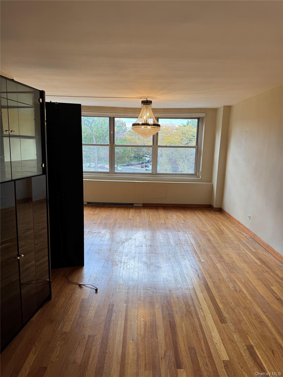 211-40 18th avenue 4j