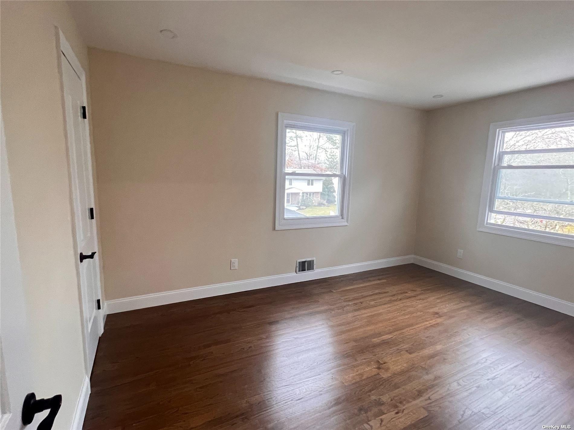 332 Browns Road, Nesconset, New York image 18