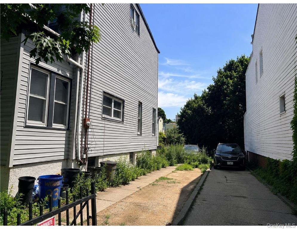 93 Linwood Street