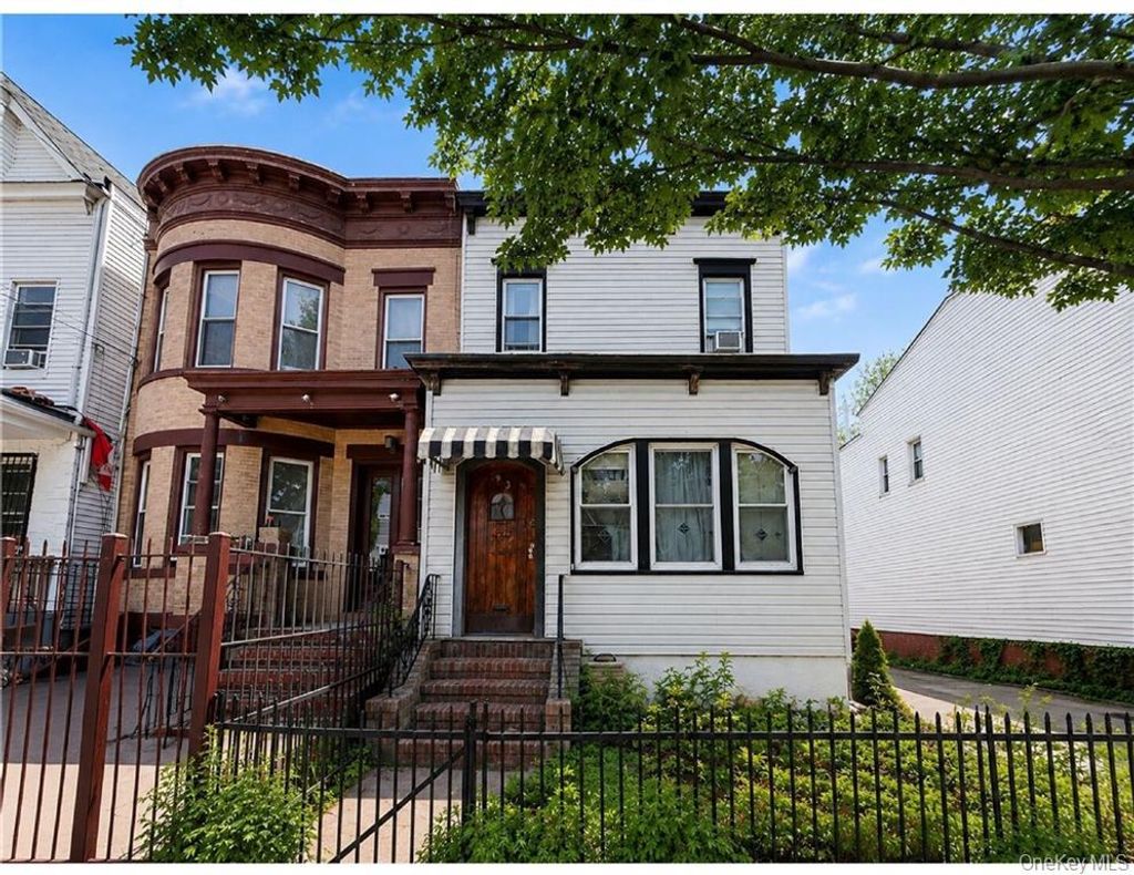 Photo of 93 Linwood Street, Brooklyn, NY 11208 (MLS # 1010044)
