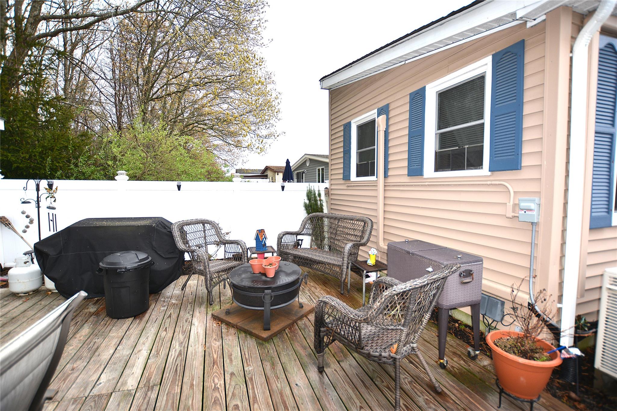 77 Village Circle W Cir, Manorville, New York image 15