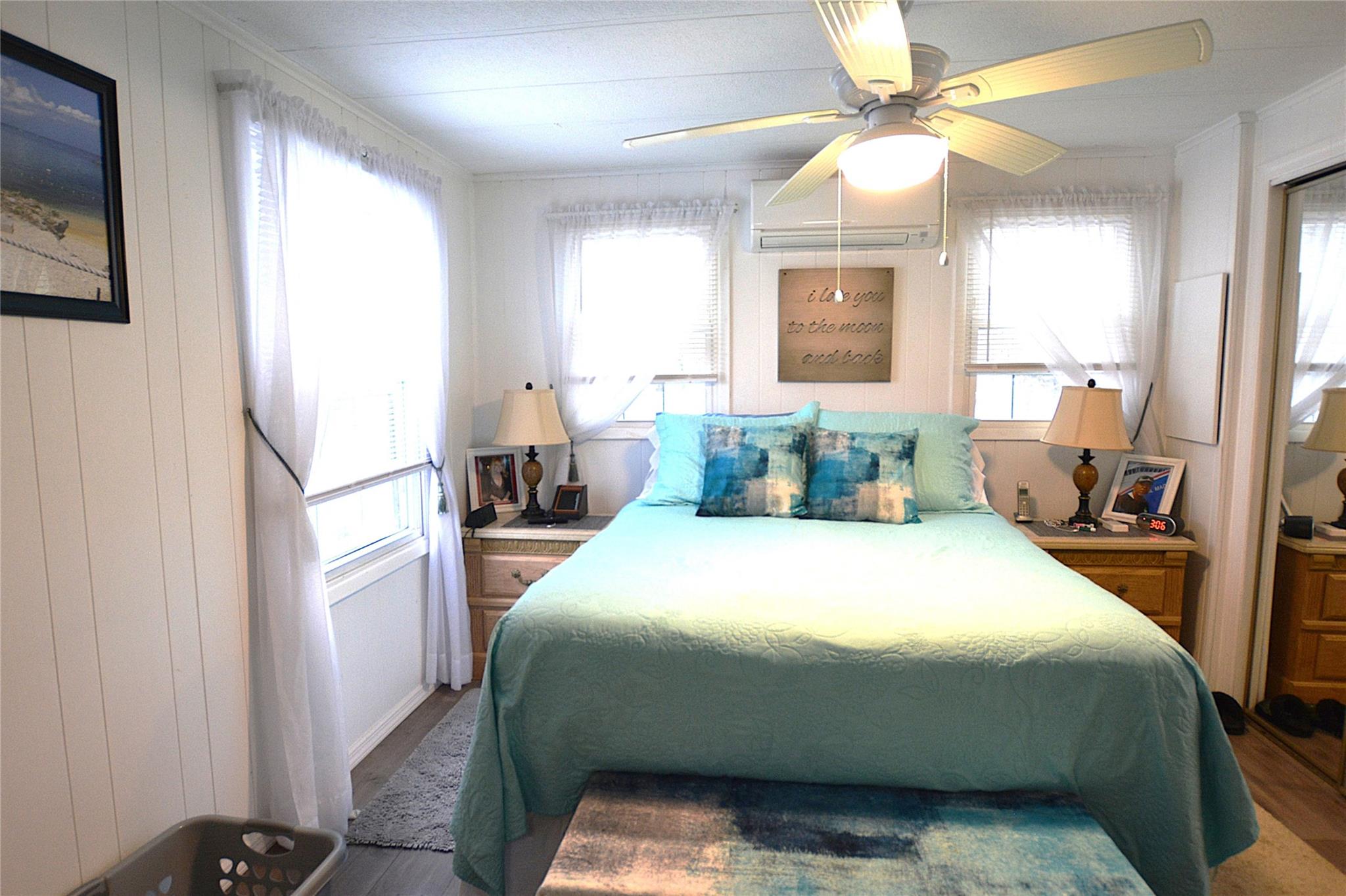 77 Village Circle W Cir, Manorville, New York image 12