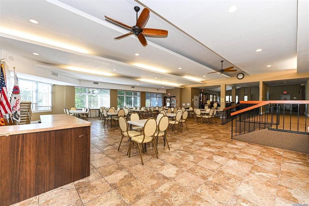 77 Village Circle W Cir, Manorville, New York image 24