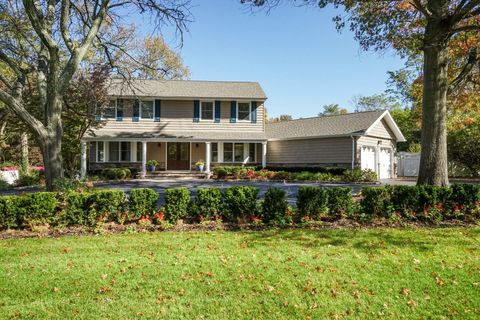 29 Astro Place Dix Hills NY 11746