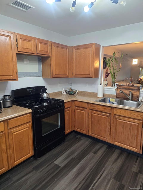 Condo For Sale - 84 Village Mill<br/> Haverstraw, NY 10927