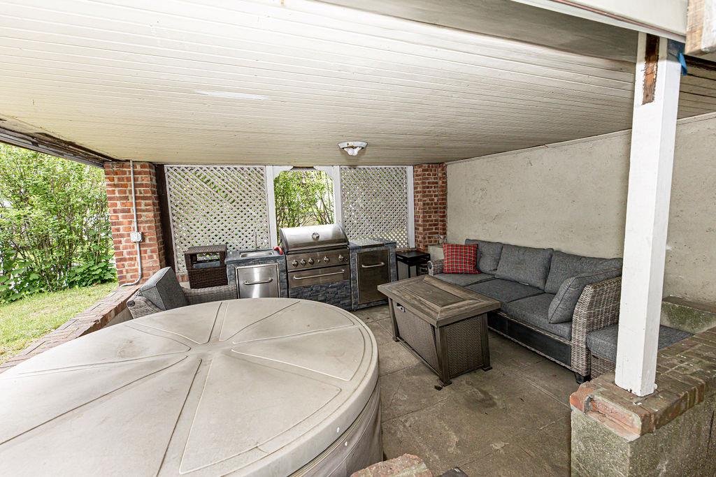 31 Heminway Avenue, New Rochelle, New York image 42