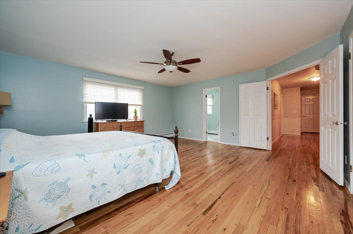 164 Eaton Lane, West Islip, New York image 12