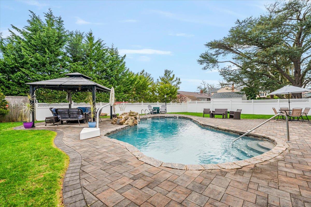 164 Eaton Lane, West Islip, New York image 19
