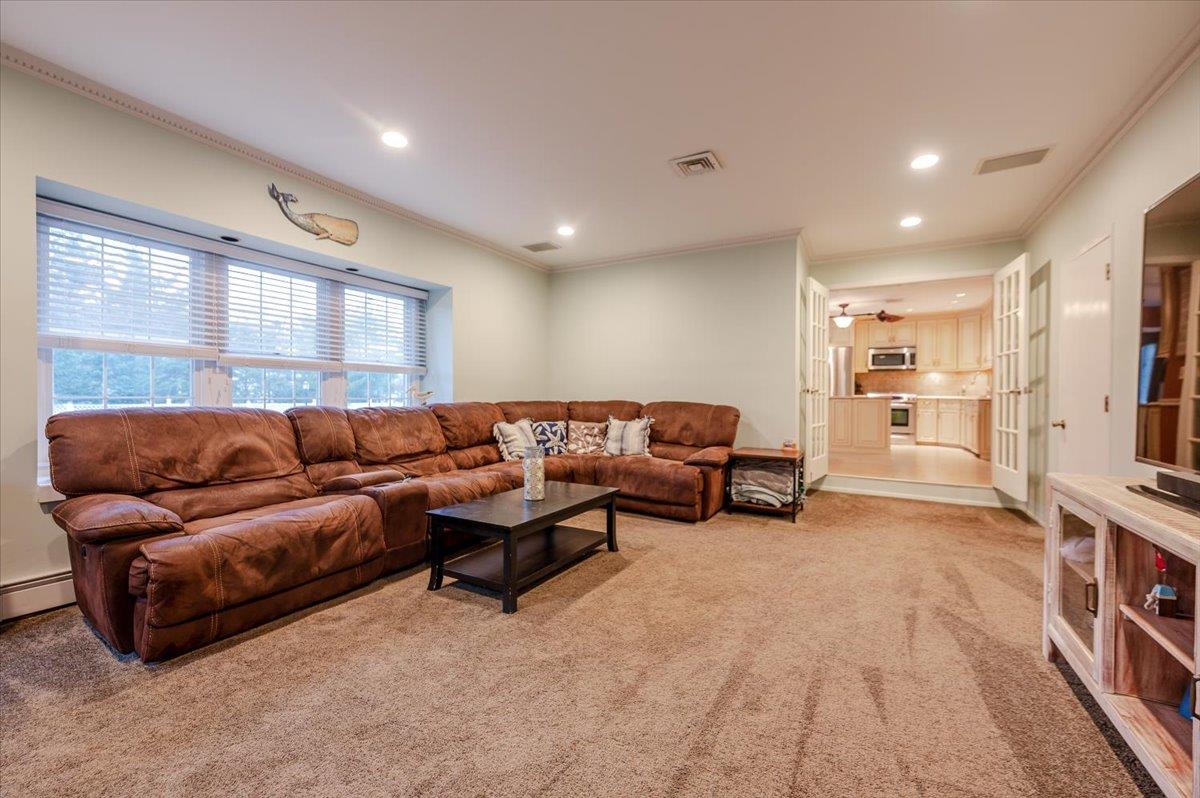 164 Eaton Lane, West Islip, New York image 7