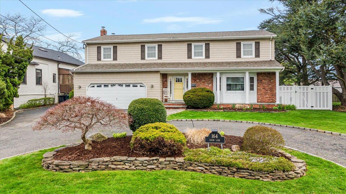 164 Eaton Lane, West Islip, New York image 1