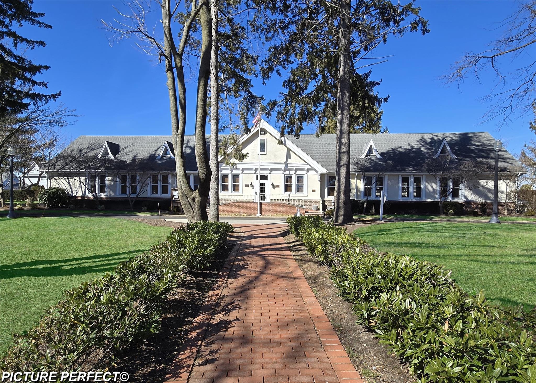 78 Sprucewood Boulevard, Central Islip, New York image 21