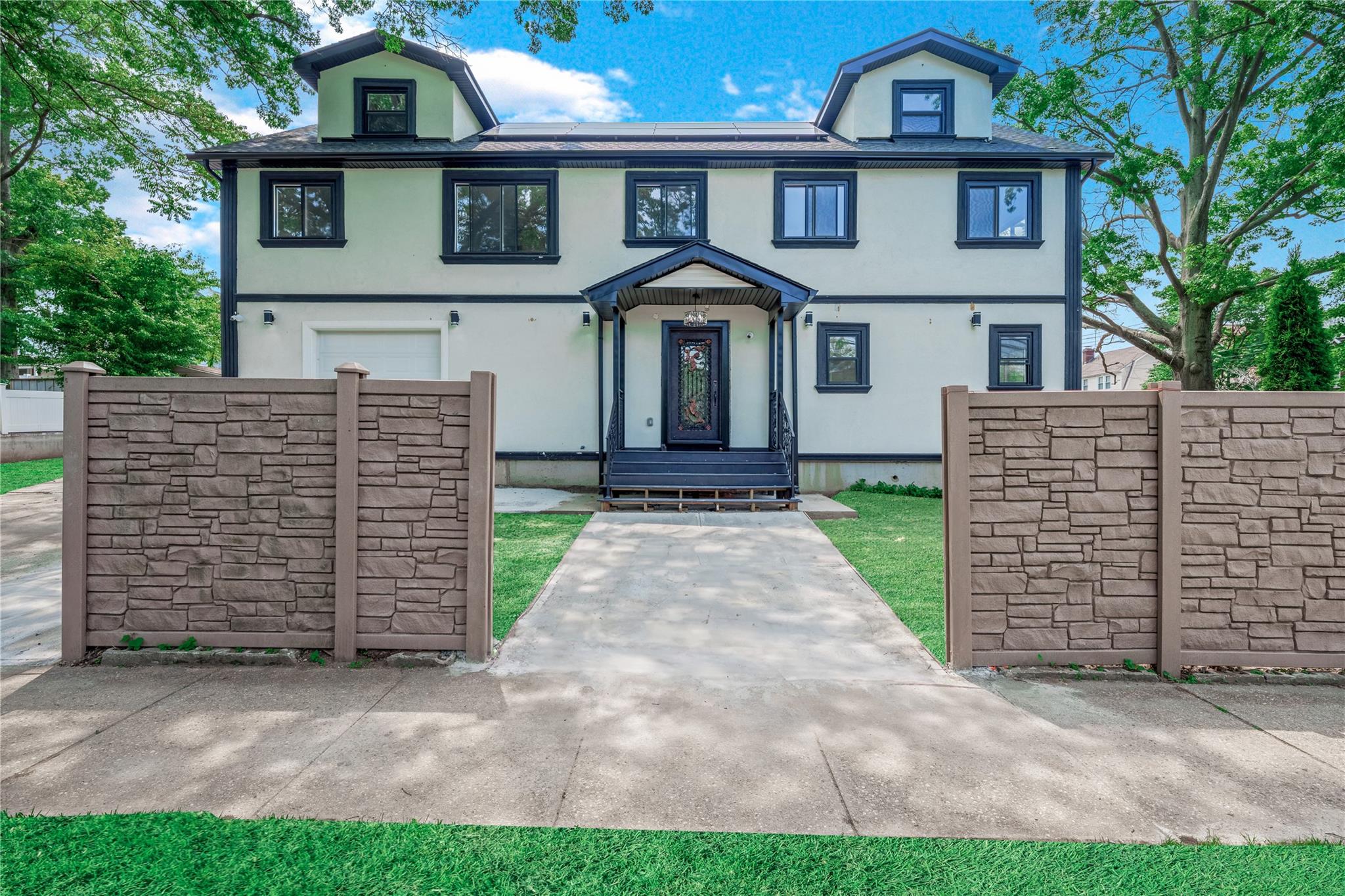 Property for Sale at St St, Queens Village, Queens, NY - Bedrooms: 4 
Bathrooms: 4 
Rooms: 8  - $1,400,000