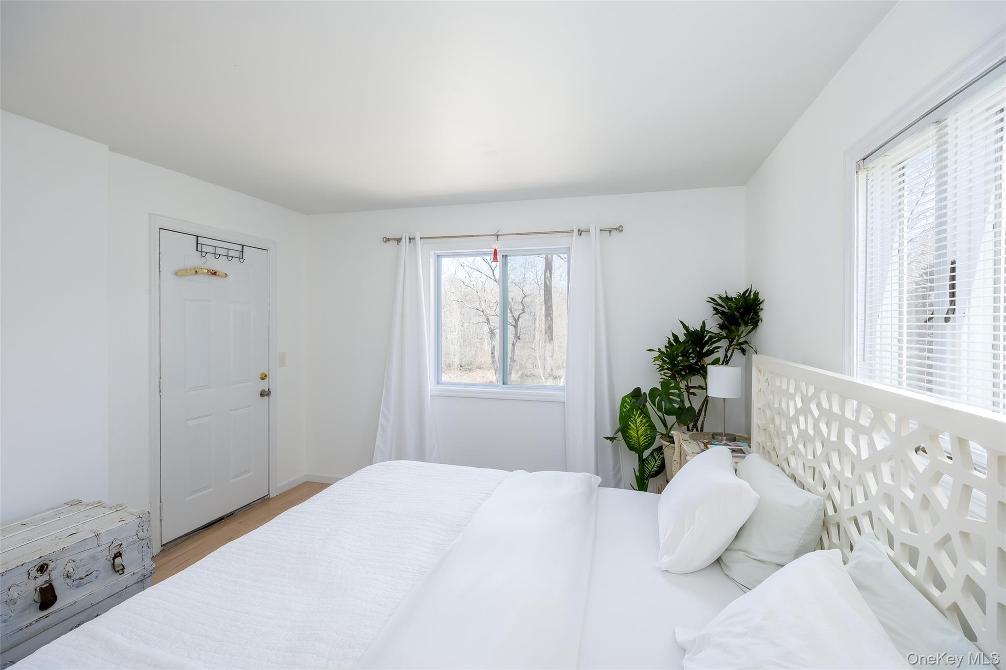 Calverton, New York 11933, United States, 4 Bedrooms Bedrooms, ,2 BathroomsBathrooms,Residential,Active,125640