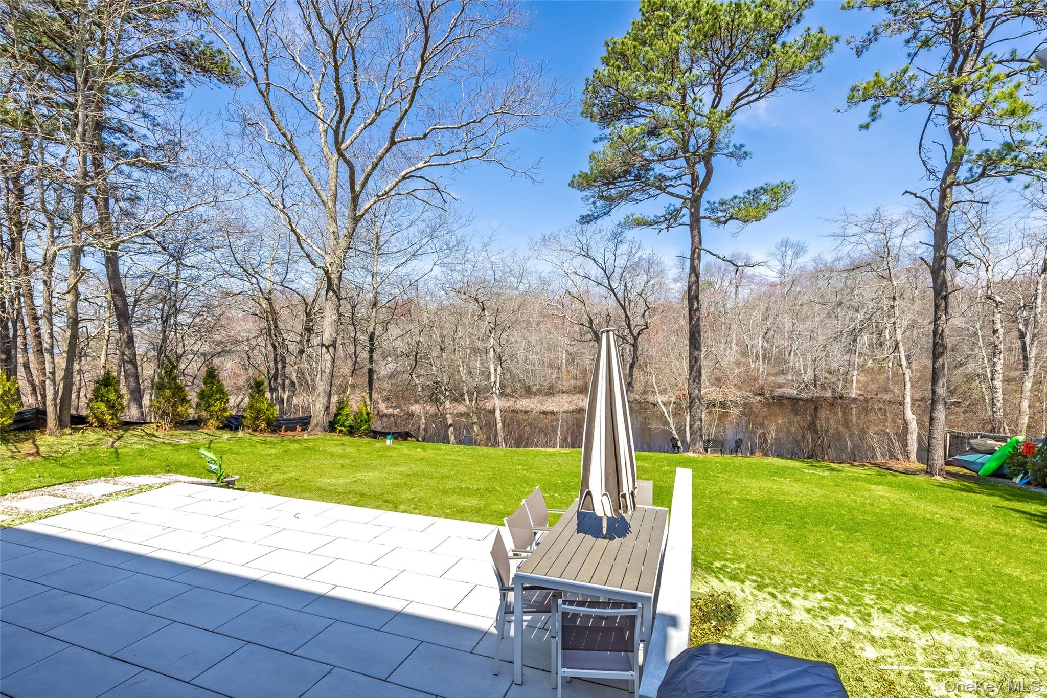 Calverton, New York 11933, United States, 4 Bedrooms Bedrooms, ,2 BathroomsBathrooms,Residential,Active,125640