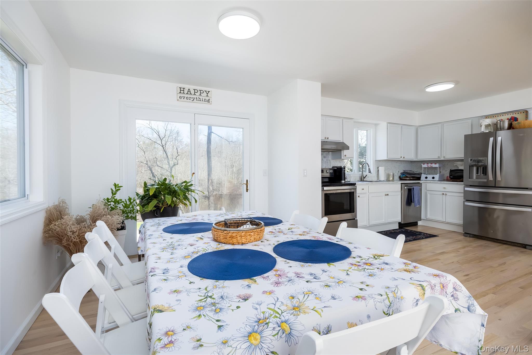 Calverton, New York 11933, United States, 4 Bedrooms Bedrooms, ,2 BathroomsBathrooms,Residential,Active,125640