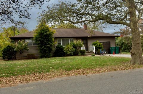 166 Pulaski Street Southampton NY 11968