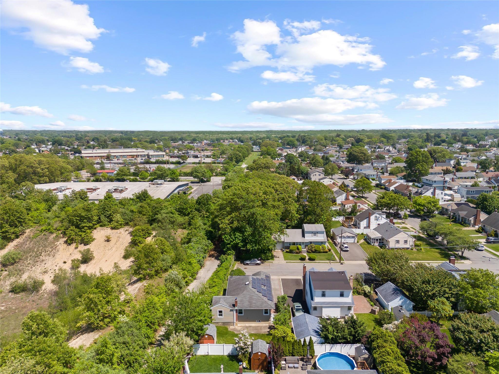 267 10th Street, Bethpage, New York image 31
