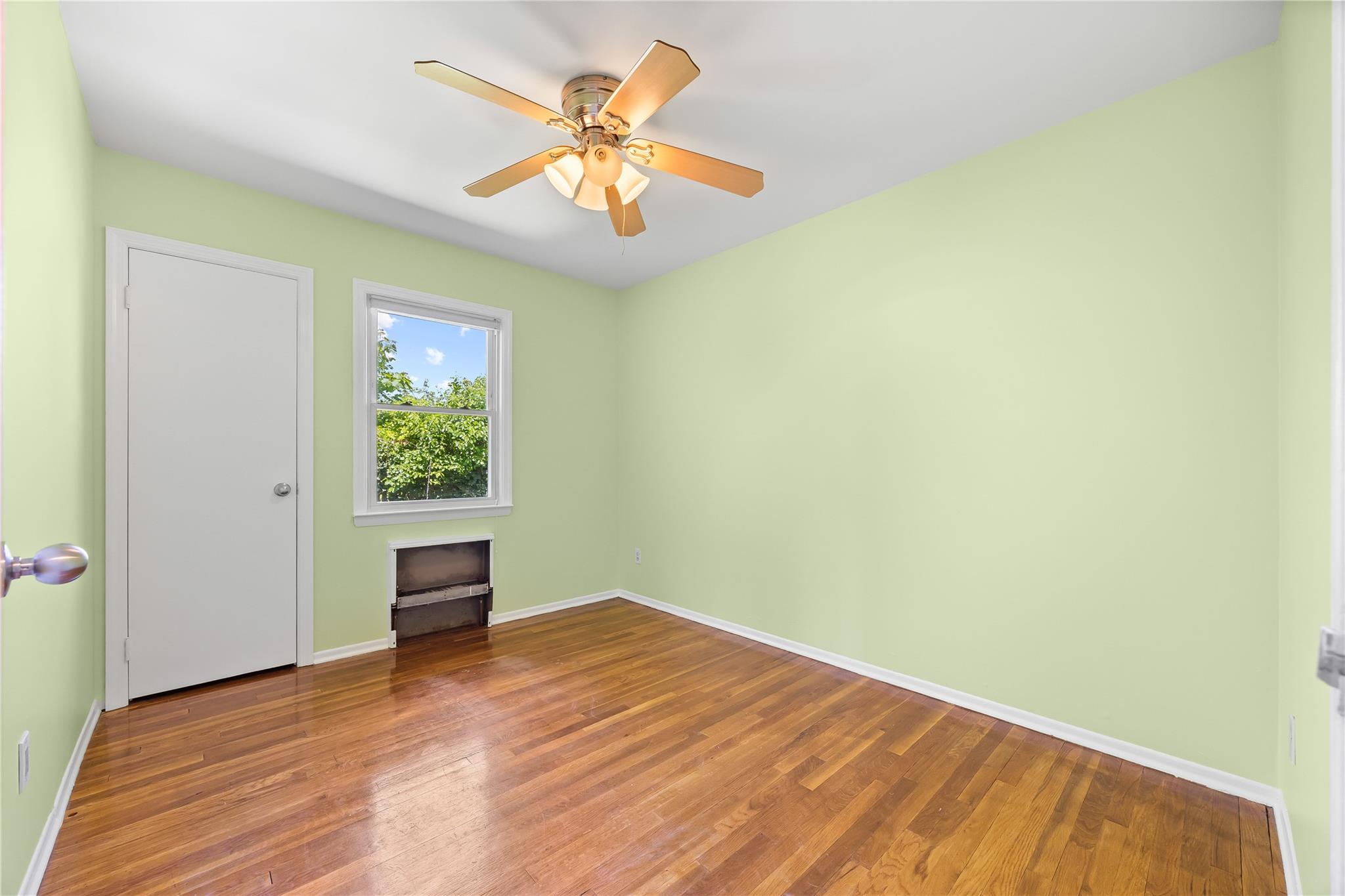 267 10th Street, Bethpage, New York image 15