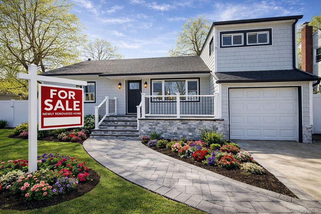 Photo of 207 Wright Street, Westbury, NY 11590 (MLS # 978400)