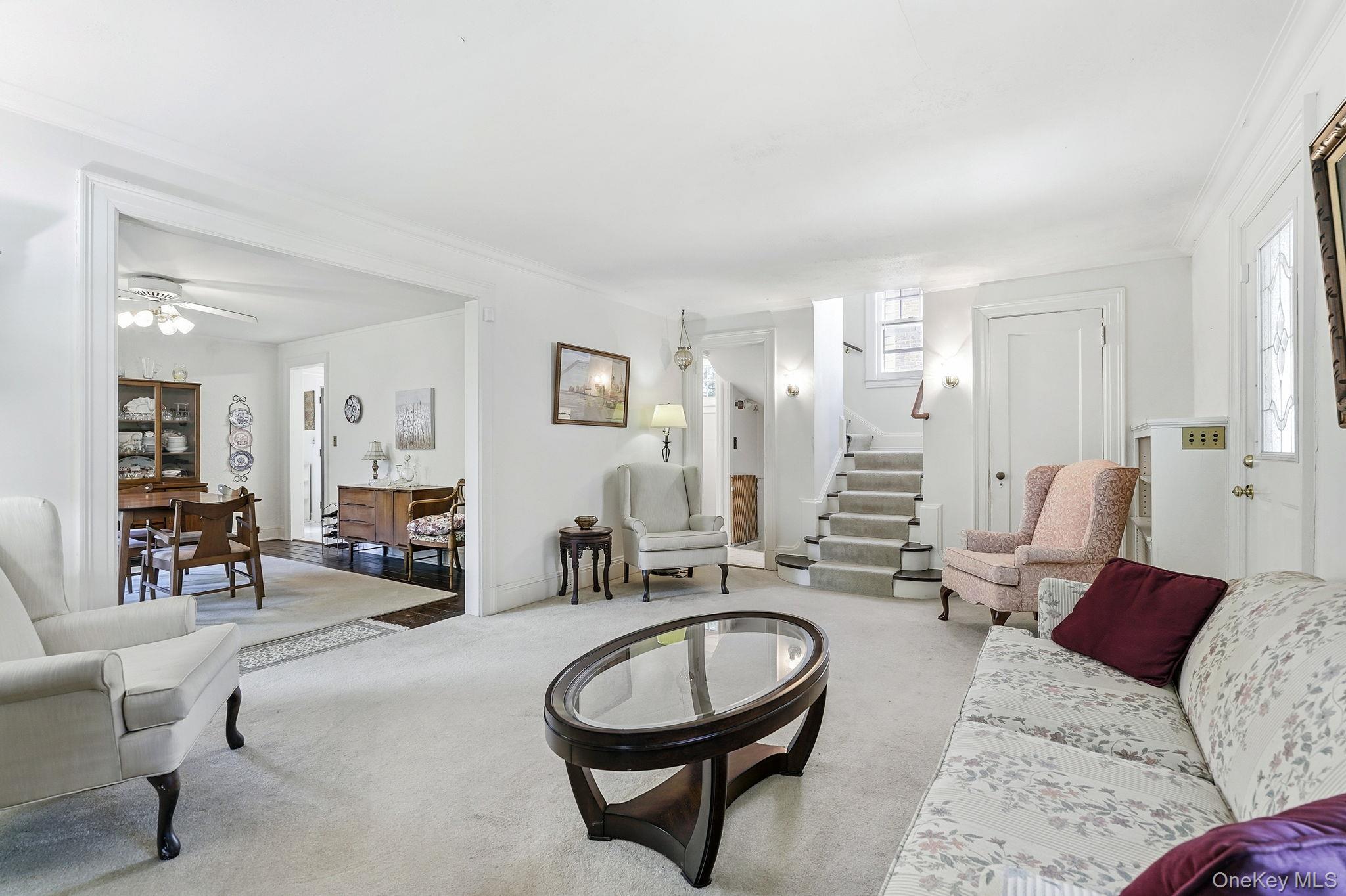 24 Grandview Avenue