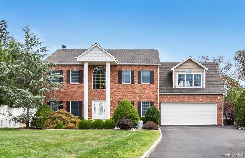Photo of 6 Gualtiere Lane, Ossining, NY 10562 (MLS # 1063979)