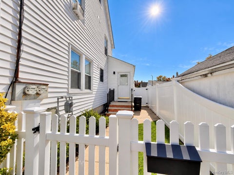 Photo of 120 Princeton Street, Williston Park, NY 11596 (MLS # 1065169)