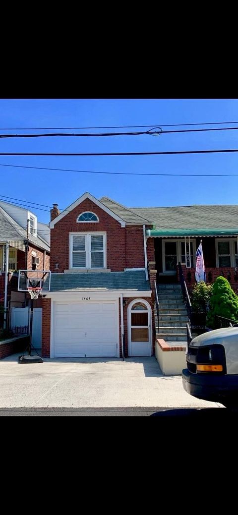 1464 William Place Bronx NY 10461