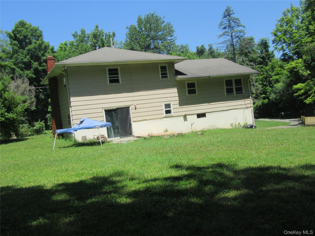 Photo of 712 California Avenue, Middletown, NY 10940 (MLS # 1028824)