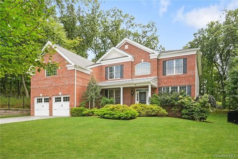 Homes For Rent - 11 Fraydun Lane<br/> Scarsdale, NY 10583