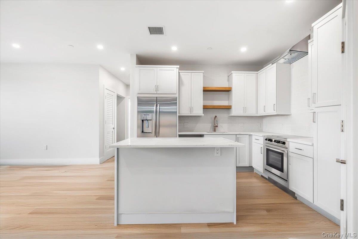 132 Halstead Avenue 2B