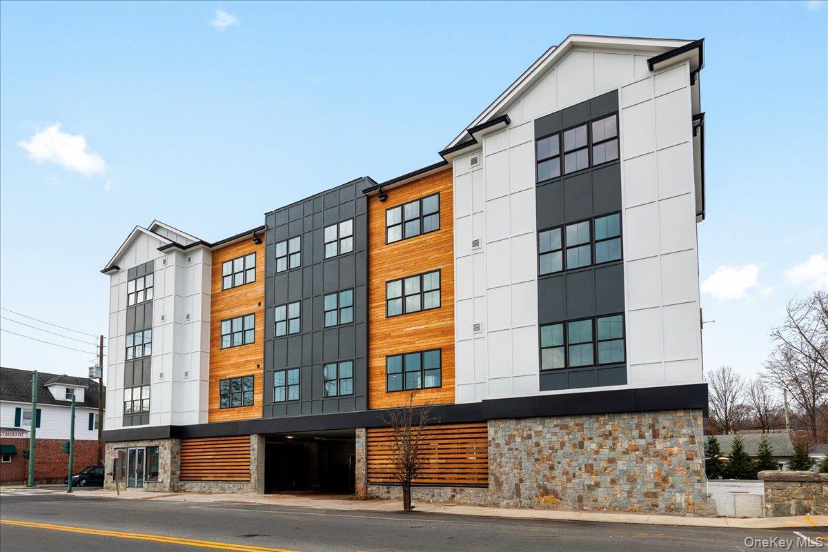 132 Halstead Avenue 2B