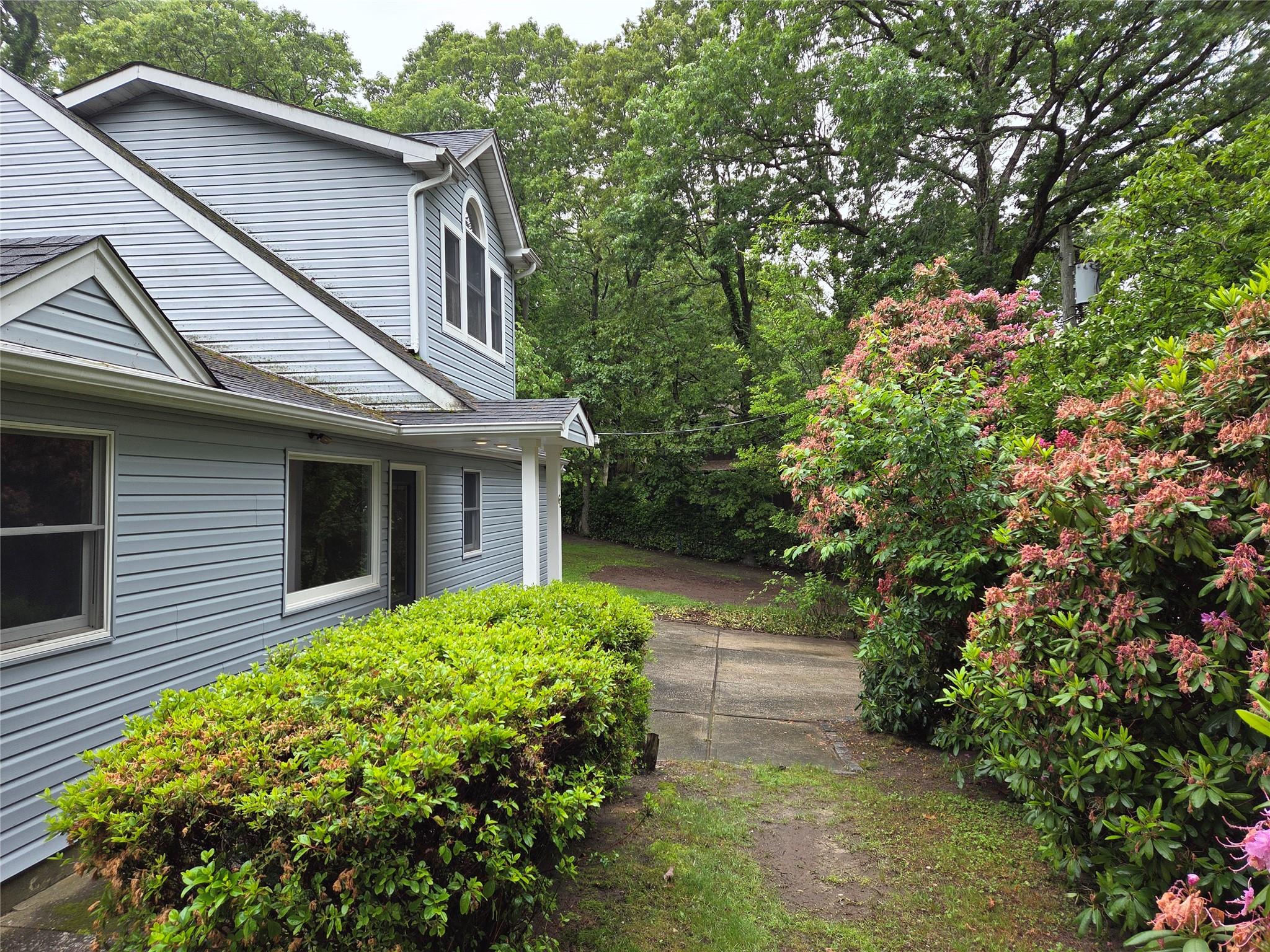 62 Jamaica Drive
