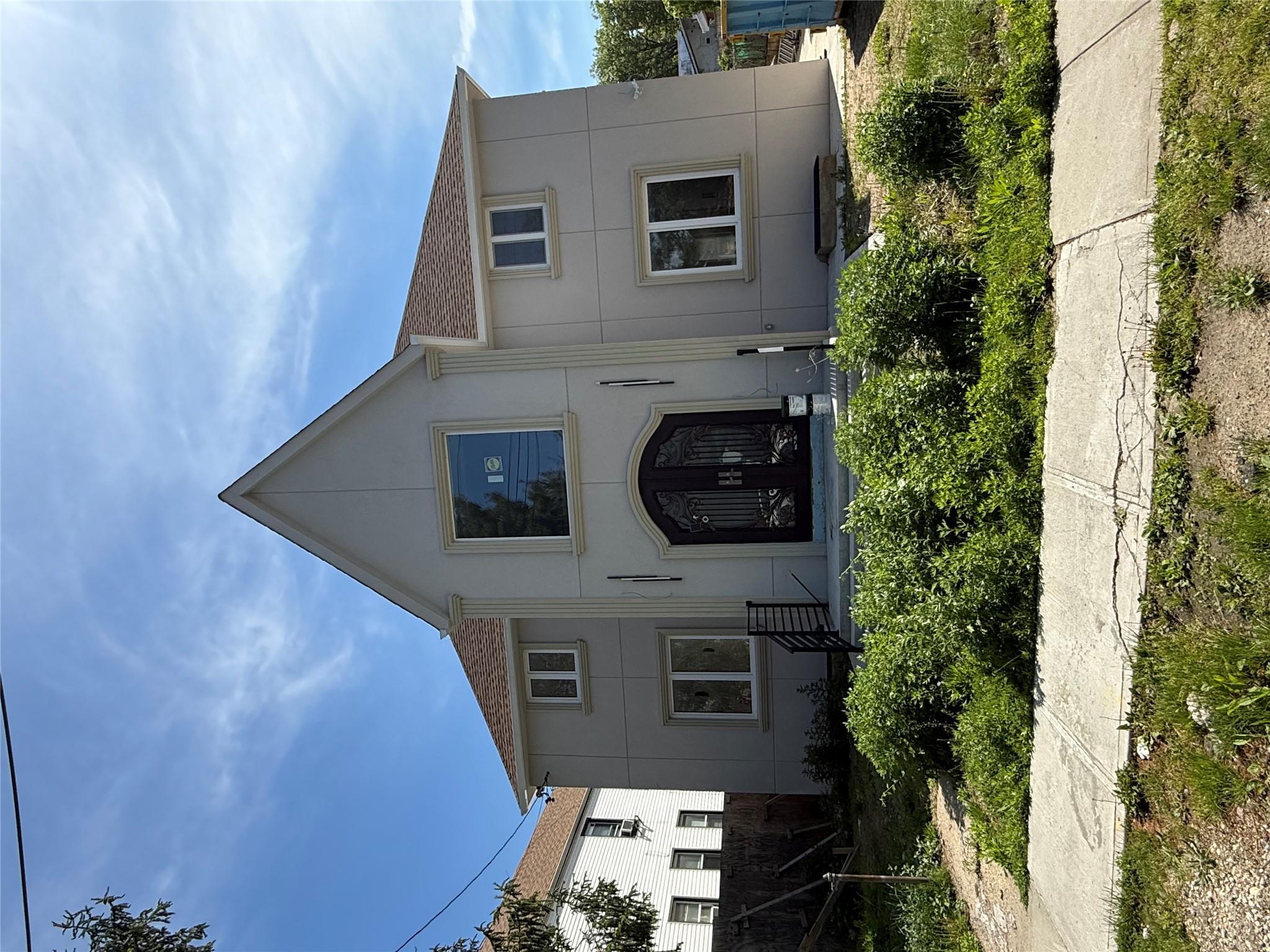 Property for Sale at 169 Street, Jamaica, Queens, NY - Bedrooms: 5 
Bathrooms: 4 
Rooms: 9  - $2,100,000