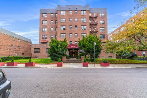 Homes For Sale - 165-20 Highland Ave Ave #201<br/> Jamaica, NY 11432