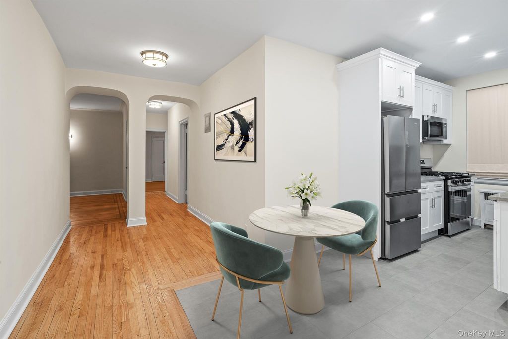 Photo of 11007 73rd Road #2K, Forest Hills, NY 11375 (MLS # 945909)