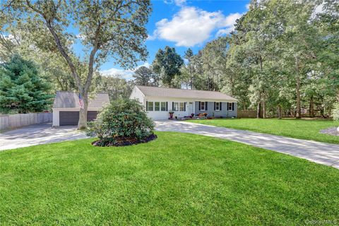 Photo of 590 Whiskey Road, Ridge, NY 11961 (MLS # 919926)
