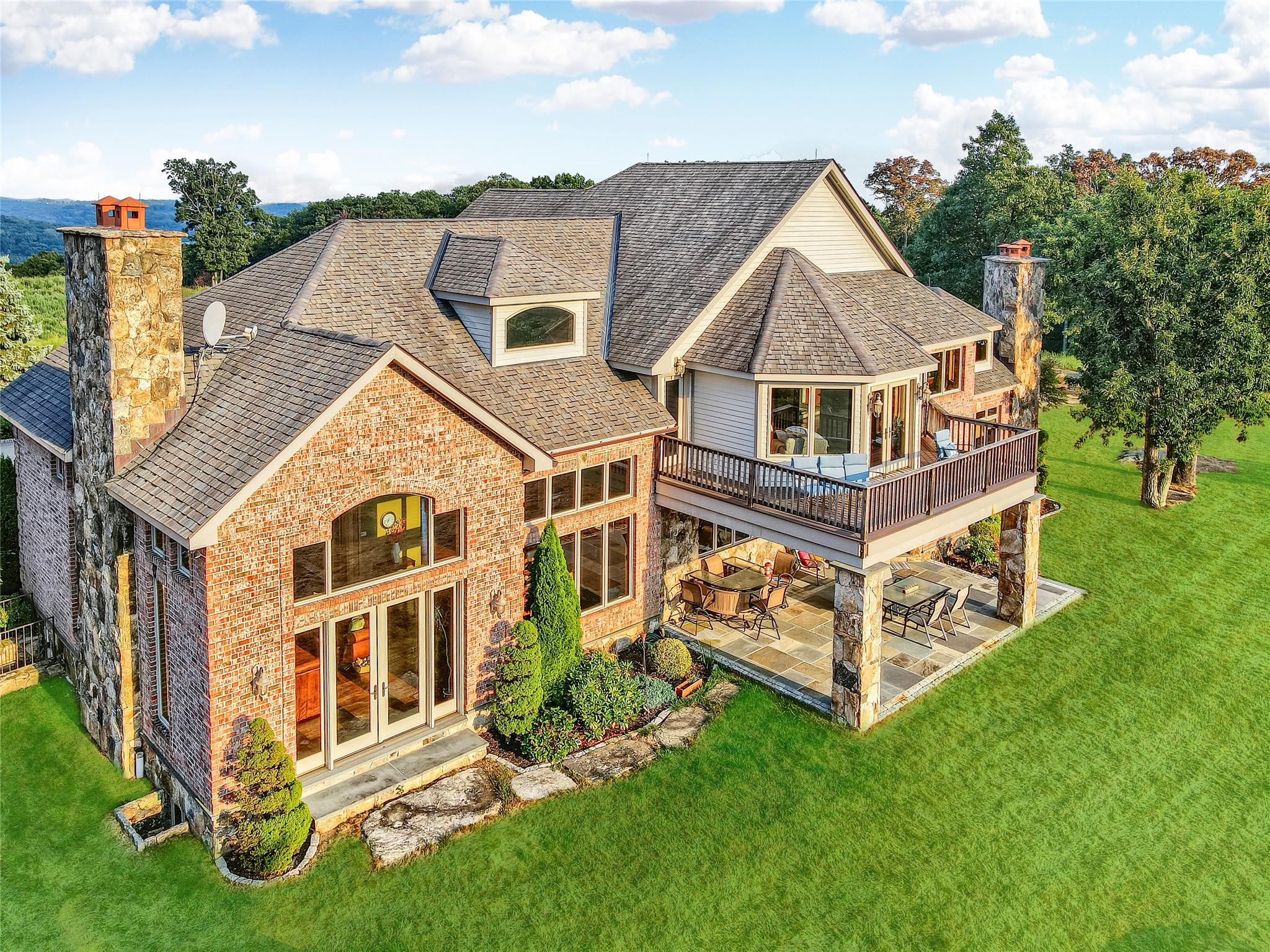1135 Williams Drive, Shrub Oak, New York image 2