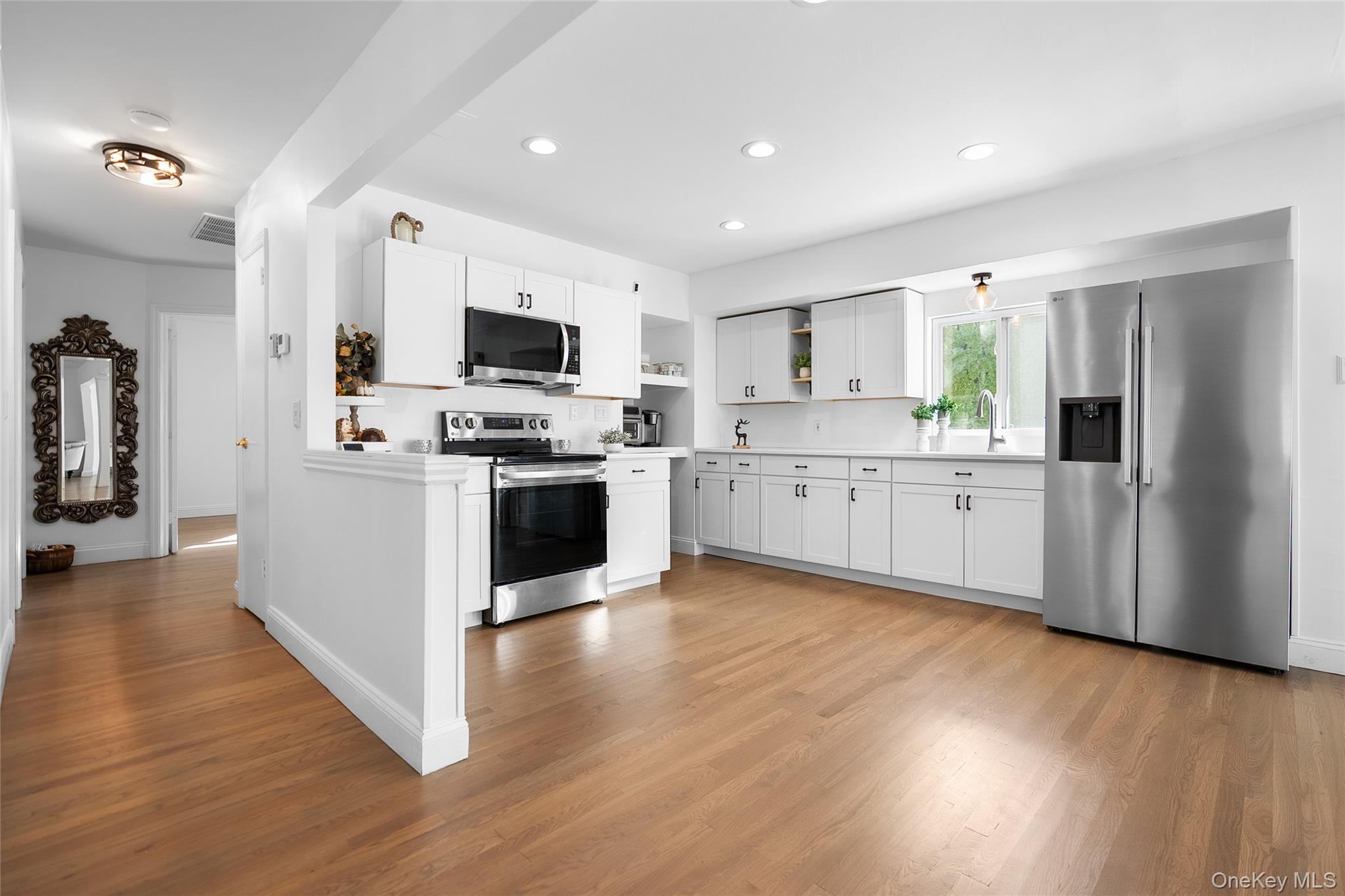 148 S Hillside Avenue