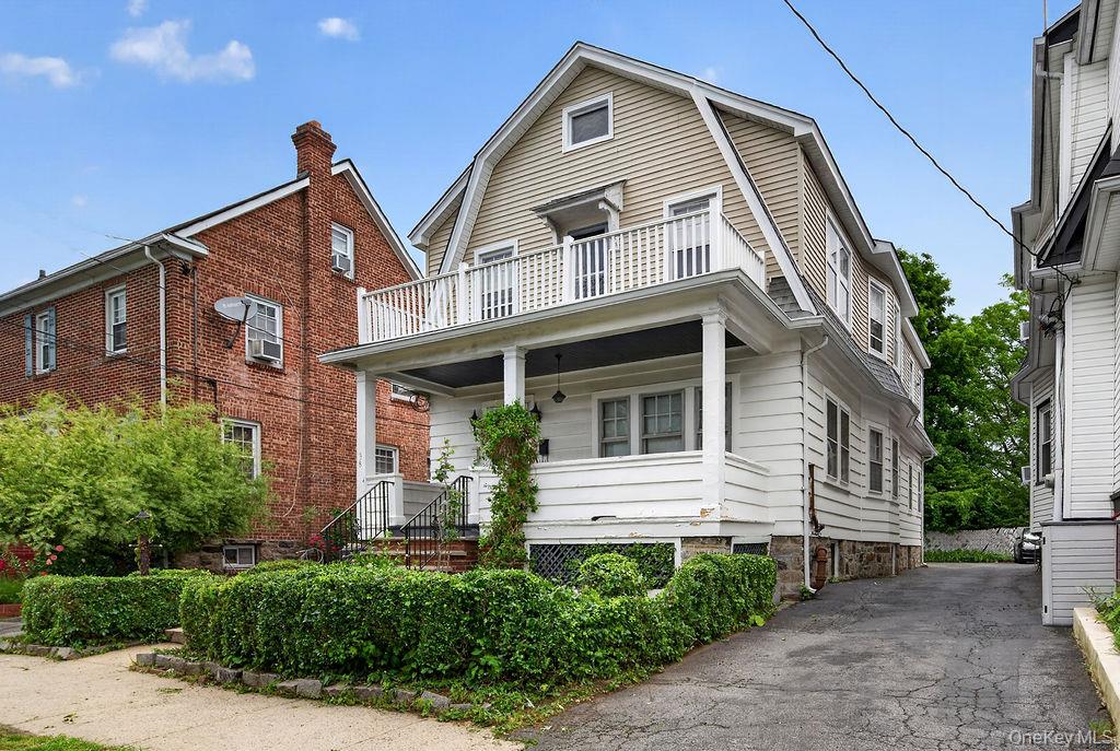 38 Lee Avenue