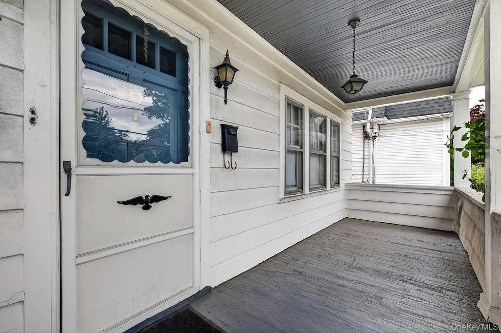 38 Lee Avenue