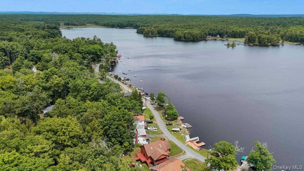 111 Mohican Trail