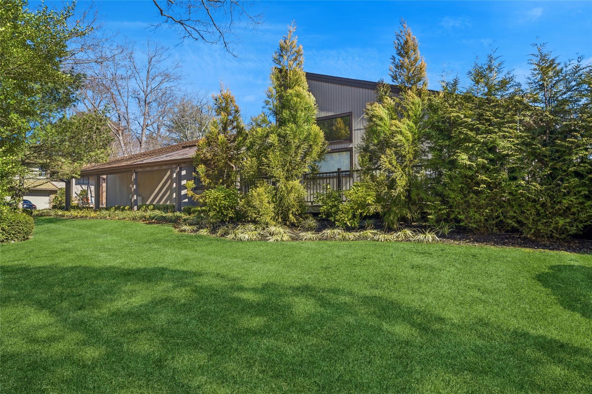 254 S Hamlet Drive #254, Jericho, New York image 3