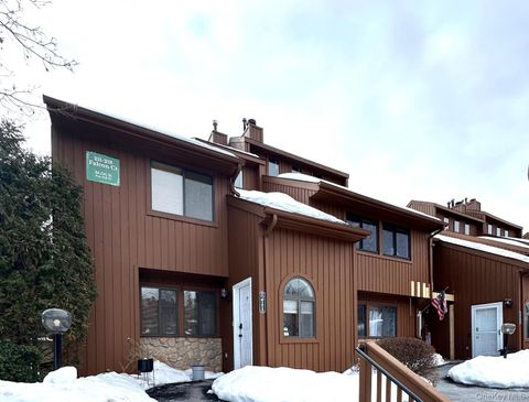 211 Falcon Court 211 Poughkeepsie NY 12603