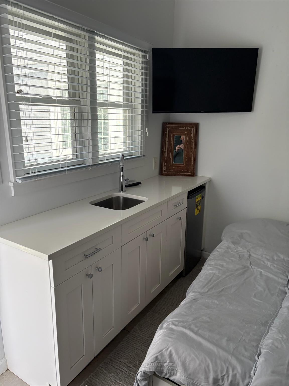 Hempstead, New York 11509, United States, 4 Bedrooms Bedrooms, ,3 BathroomsBathrooms,Residential,Active,95364