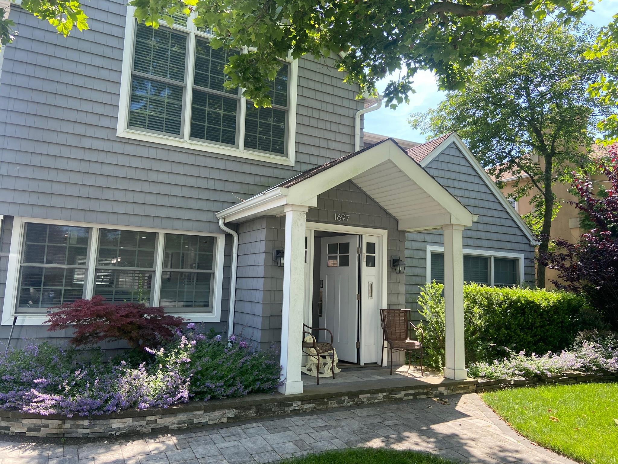 Hempstead, New York 11509, United States, 4 Bedrooms Bedrooms, ,3 BathroomsBathrooms,Residential,Active,95364