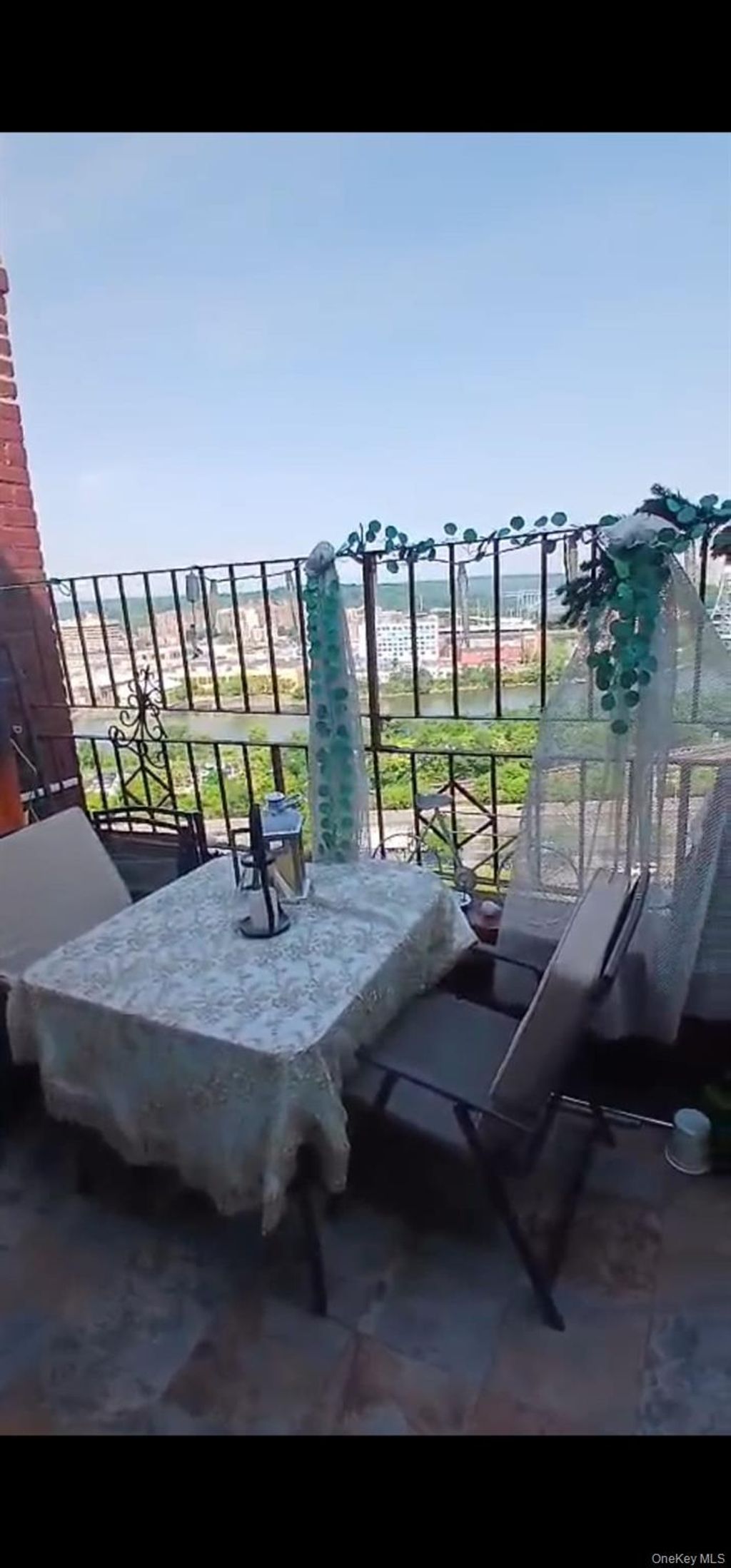 Photo of 2630 Kingsbridge Terrace #7V-7VA, Bronx, NY 10463 (MLS # 975022)