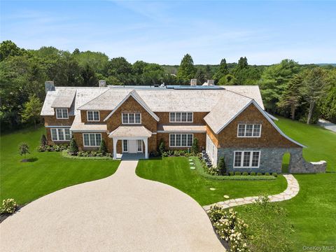 Homes For Sale - 120 Halsey Lane<br/> Bridgehampton, NY 11932
