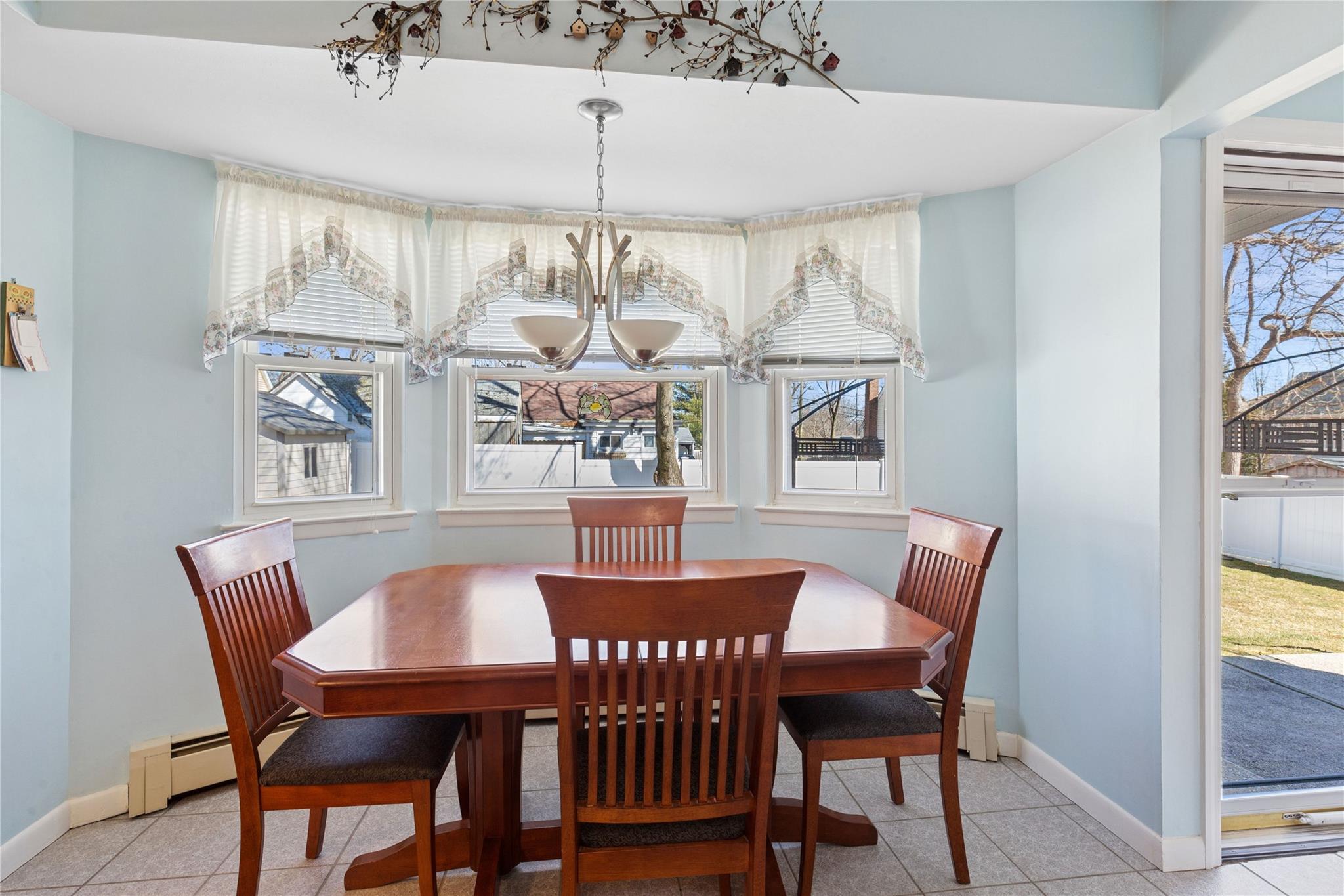 241 N 3rd Street, Ronkonkoma, New York image 8