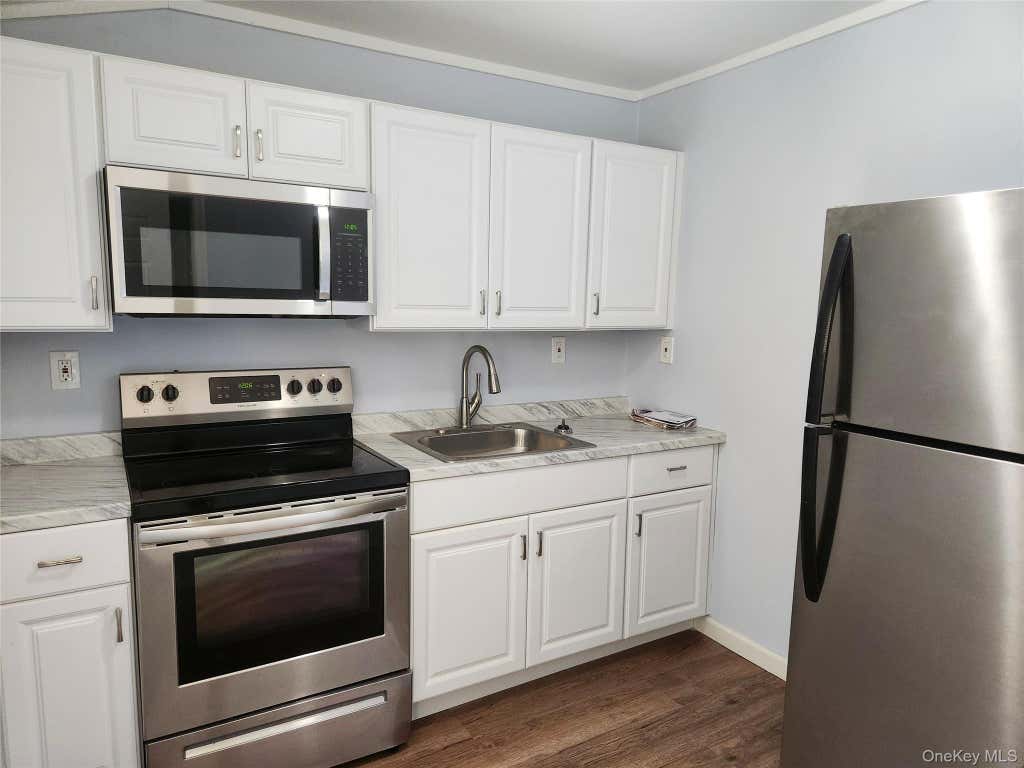 Photo of 548 Taylor Avenue, East Patchogue, NY 11772 (MLS # 1021579)